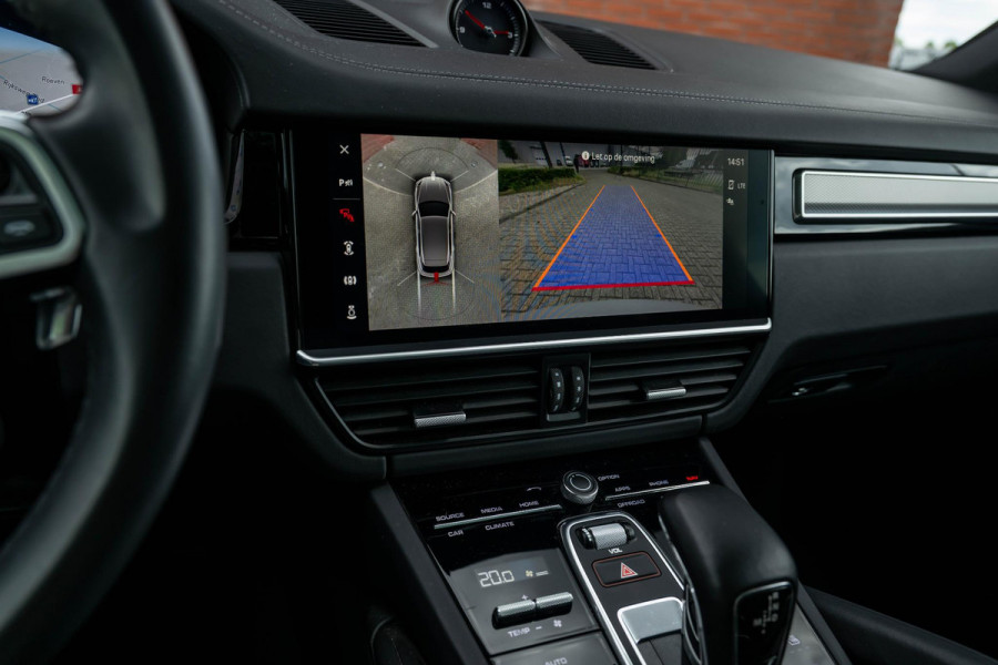 Porsche Cayenne 3.0 E-Hybrid Platinum Edition 4-Wielsturing VOLL