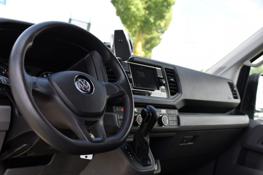 Volkswagen Crafter 35 2.0 TDI L3H3 PB Edition Camera, Cruise, Carplay, automaat, Airco, Trekhaak, Mulitmedia, 140pk, Uniek!