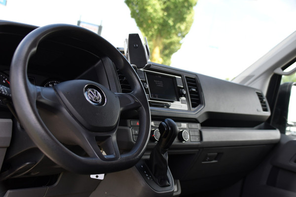Volkswagen Crafter 35 2.0 TDI L3H3 PB Edition Camera, Cruise, Carplay, automaat, Airco, Trekhaak, Mulitmedia, 140pk, Uniek!