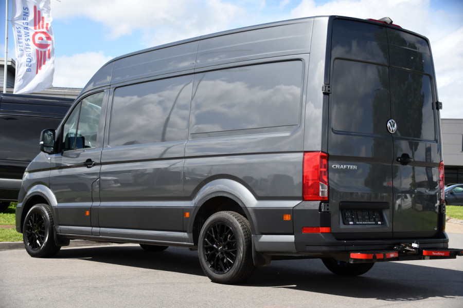 Volkswagen Crafter 35 2.0 TDI L3H3 PB Edition Camera, Cruise, Carplay, automaat, Airco, Trekhaak, Mulitmedia, 140pk, Uniek!