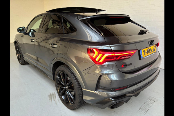Audi RSQ3 Sportback Automaat 2.5 TFSI 400PK Quattro Daytona Grey, Black Pakket, Alcantara/Half Leder, Schuifdak, 21inch, Trekhaak