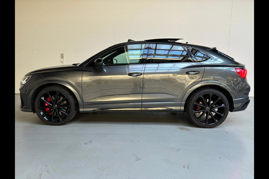 Audi RSQ3 Sportback Automaat 2.5 TFSI 400PK Quattro Daytona Grey, Black Pakket, Alcantara/Half Leder, Schuifdak, 21inch, Trekhaak