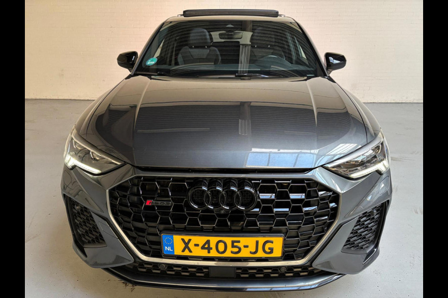 Audi RSQ3 Sportback Automaat 2.5 TFSI 400PK Quattro Daytona Grey, Black Pakket, Alcantara/Half Leder, Schuifdak, 21inch, Trekhaak