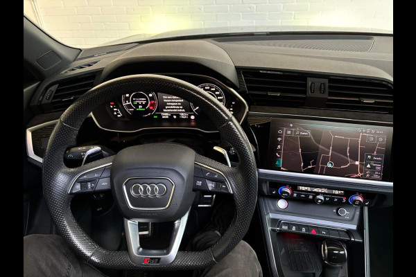 Audi RSQ3 Sportback Automaat 2.5 TFSI 400PK Quattro Daytona Grey, Black Pakket, Alcantara/Half Leder, Schuifdak, 21inch, Trekhaak
