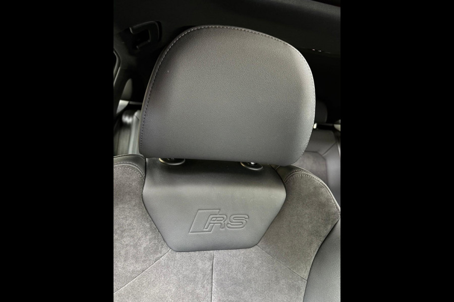 Audi RSQ3 Sportback Automaat 2.5 TFSI 400PK Quattro Daytona Grey, Black Pakket, Alcantara/Half Leder, Schuifdak, 21inch, Trekhaak