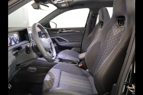 Volkswagen Tayron 1.5 eHybrid R-Line Edition 204 pk Automaat (DSG) | Verlengde garantie | Navigatie | Panoramadak | Trekhaak (wegklapbaar) | Parkeersensoren (Park assist) | Achteruitrijcamera | Black Style pakket | R-Line |