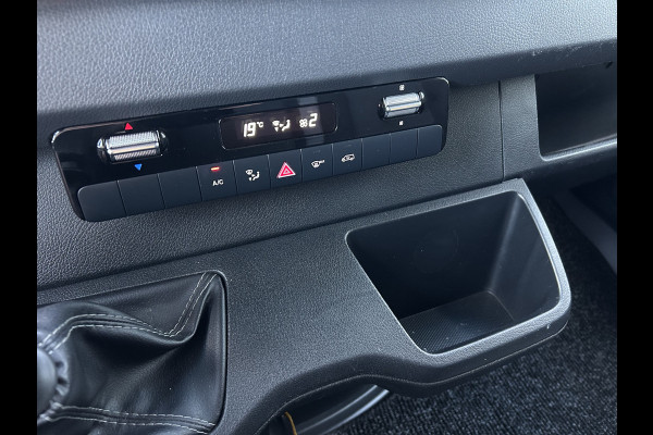 Mercedes-Benz Sprinter 317 CDI L2 H2 360 Camera / MBUX / Navigatie / Parkeersensors / Cruise control / Airco / 270 Graden achterdeuren