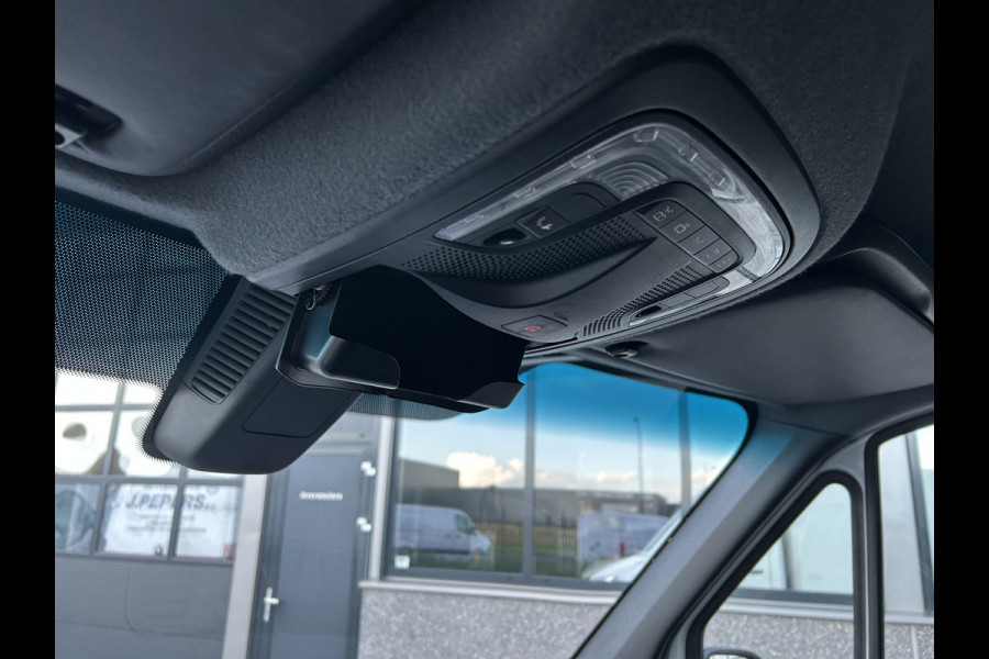 Mercedes-Benz Sprinter 317 CDI L2 H2 360 Camera / MBUX / Navigatie / Parkeersensors / Cruise control / Airco / 270 Graden achterdeuren