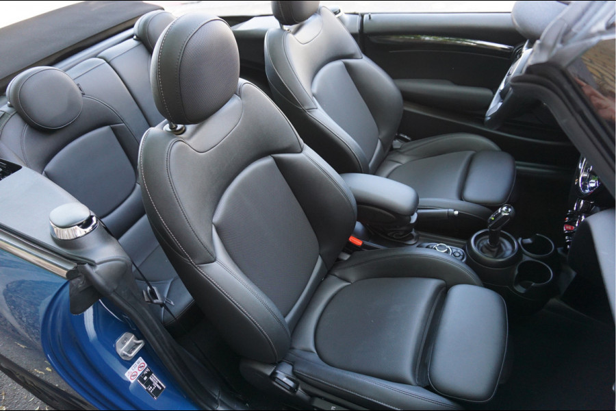 MINI Cabrio 1.5 Cooper Resolute Edition. Navi Leder Camera Stoel+Stuur verwarming