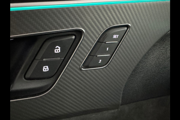 Audi RSQ8 4.0 TFSI quattro Pano|Ceramic|HuD|B&O|Trekh|Massage