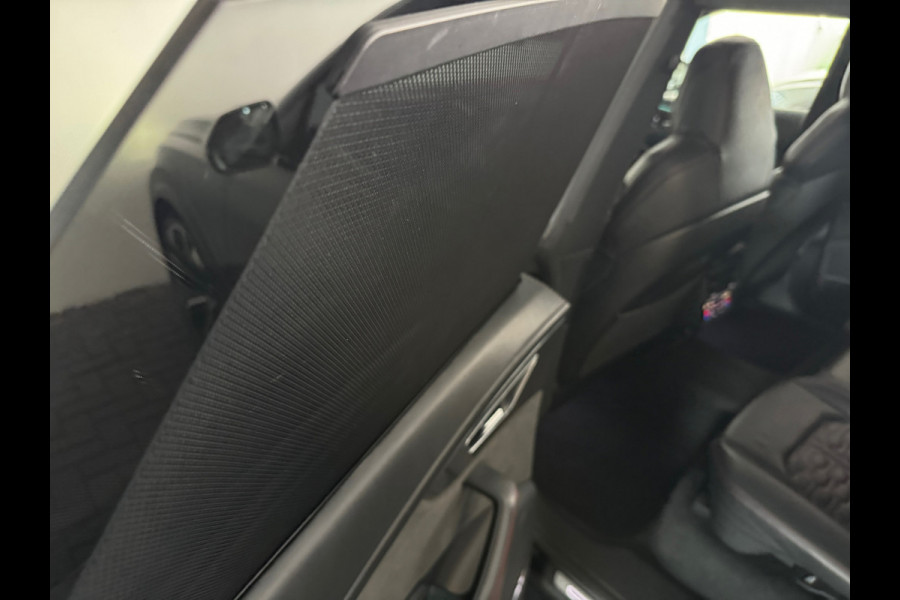 Audi RSQ8 4.0 TFSI quattro Pano|Ceramic|HuD|B&O|Trekh|Massage