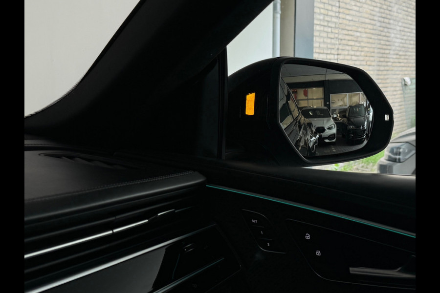 Audi RSQ8 4.0 TFSI quattro Pano|Ceramic|HuD|B&O|Trekh|Massage