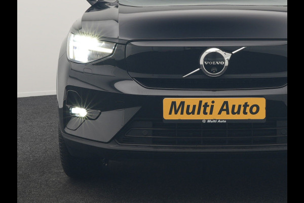 Volvo XC40 Single Motor Extended Range Ultimate 82 kWh 252pk Dealer O.H. | Panodak | Adaptive Cruise | 360 Camera | Harman / Kardon | Warmtepomp | Sportstoelen Memory & Verwarmd | Google Assistent | Keyless | Blis | Stuur Verwarmd | Apple Carplay | DAB | 19"L.M |