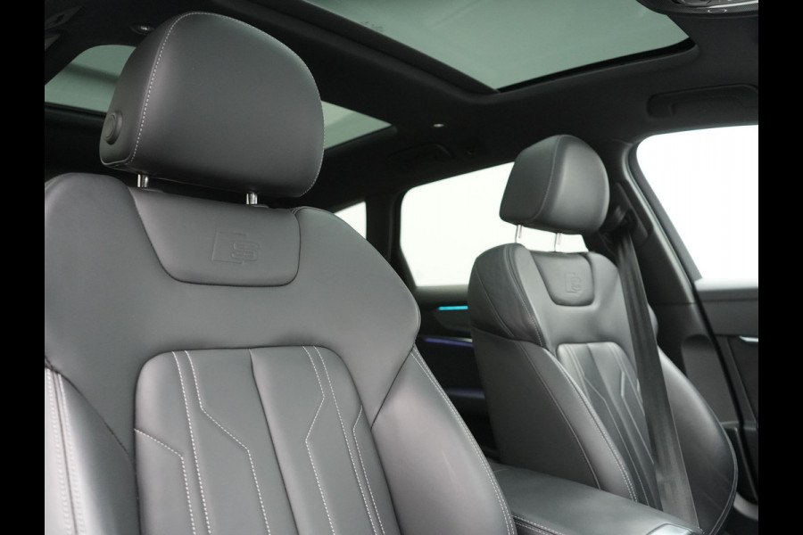 Audi A6 Avant 50 TFSI e Quattro 2x S Line PHEV 300pk Dealer O.H. | Trekhaak Af Fabriek | Panodak | Adaptive Cruise | Camera | Lederen Sportstoelen & Stuur Verwarmd | Blis | Sfeerverlichting | Apple Carplay | Navigatie | DAB | Plug In Hybrid |