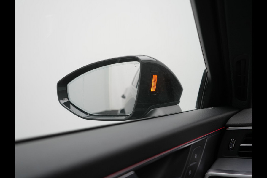 Audi A6 Avant 50 TFSI e Quattro 2x S Line PHEV 300pk Dealer O.H. | Trekhaak Af Fabriek | Panodak | Adaptive Cruise | Camera | Lederen Sportstoelen & Stuur Verwarmd | Blis | Sfeerverlichting | Apple Carplay | Navigatie | DAB | Plug In Hybrid |