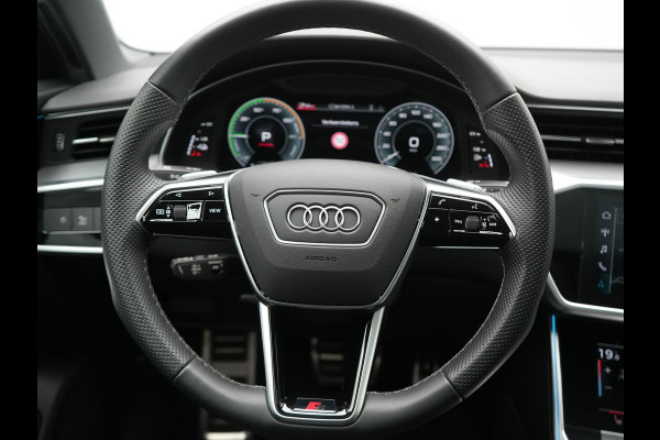 Audi A6 Avant 50 TFSI e Quattro 2x S Line PHEV 300pk Dealer O.H. | Trekhaak Af Fabriek | Panodak | Adaptive Cruise | Camera | Lederen Sportstoelen & Stuur Verwarmd | Blis | Sfeerverlichting | Apple Carplay | Navigatie | DAB | Plug In Hybrid |