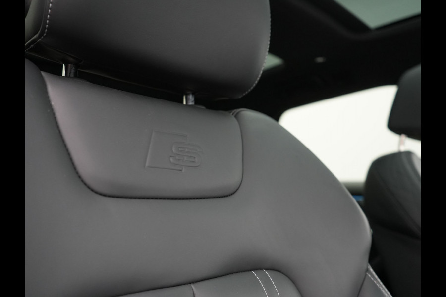 Audi A6 Avant 50 TFSI e Quattro 2x S Line PHEV 300pk Dealer O.H. | Trekhaak Af Fabriek | Panodak | Adaptive Cruise | Camera | Lederen Sportstoelen & Stuur Verwarmd | Blis | Sfeerverlichting | Apple Carplay | Navigatie | DAB | Plug In Hybrid |