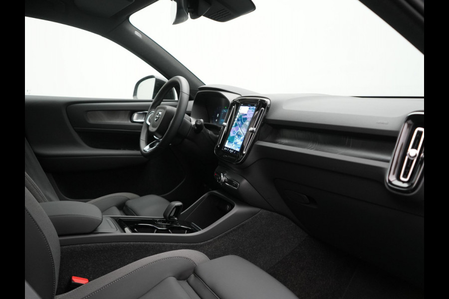 Volvo XC40 Recharge Twin Ultimate 78 kWh 408pk | Panodak | Adaptive Cruise | 360 Camera | Harman / Kardon | Lederen Sportstoelen Memory & Verwarmd | Blis | Keyless | Stuur Verwarmd | Google Assistent | Apple Carplay | DAB | 20"L.M |