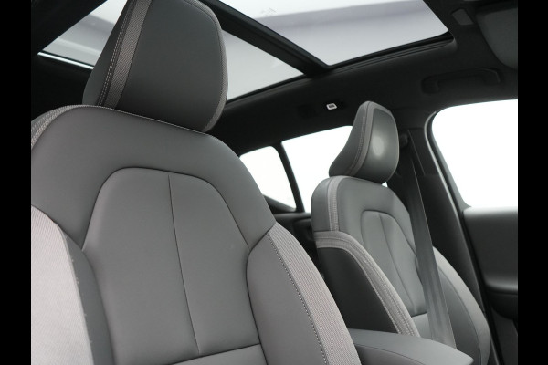 Volvo XC40 Recharge Twin Ultimate 78 kWh 408pk | Panodak | Adaptive Cruise | 360 Camera | Harman / Kardon | Lederen Sportstoelen Memory & Verwarmd | Blis | Keyless | Stuur Verwarmd | Google Assistent | Apple Carplay | DAB | 20"L.M |