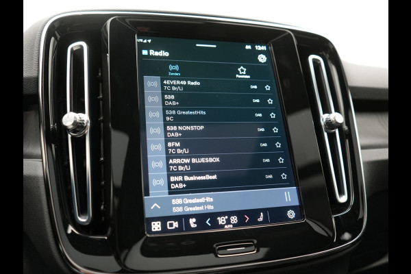 Volvo XC40 Recharge Twin Ultimate 78 kWh 408pk | Panodak | Adaptive Cruise | 360 Camera | Harman / Kardon | Lederen Sportstoelen Memory & Verwarmd | Blis | Keyless | Stuur Verwarmd | Google Assistent | Apple Carplay | DAB | 20"L.M |