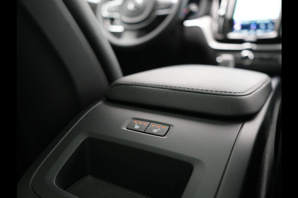 Volvo XC60 T6 AWD Plus Bright LONG RANGE PHEV 350pk Dealer O.H. | Trekhaak Af Fabriek | Panodak | Camera | Lederen Sportstoelen Memory & Verwarmd | Keyless | Stuur Verwarmd | Google Assistent | Apple Carplay | DAB | Plug In Hybrid |