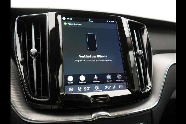 Volvo XC60 T6 AWD Plus Bright LONG RANGE PHEV 350pk Dealer O.H. | Trekhaak Af Fabriek | Panodak | Camera | Lederen Sportstoelen Memory & Verwarmd | Keyless | Stuur Verwarmd | Google Assistent | Apple Carplay | DAB | Plug In Hybrid |