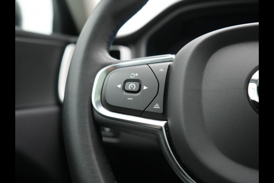 Volvo XC60 T6 AWD Plus Bright LONG RANGE PHEV 350pk Dealer O.H. | Trekhaak Af Fabriek | Panodak | Camera | Lederen Sportstoelen Memory & Verwarmd | Keyless | Stuur Verwarmd | Google Assistent | Apple Carplay | DAB | Plug In Hybrid |