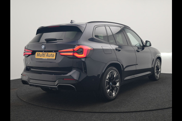 BMW iX3 M Sport 80 kWh 286pk Dealer O.H. | Trekhaak Af Fabriek | Panodak | Head Up | Adaptive Cruise | 360 Camera | Adaptief Onderstel | Harman / Kardon | Lederen Sportstoelen Memory & Verwarmd | Keyless | Blis | Apple Carplay | Sfeerverlichting | Navigatie | DAB | 20"L.M |