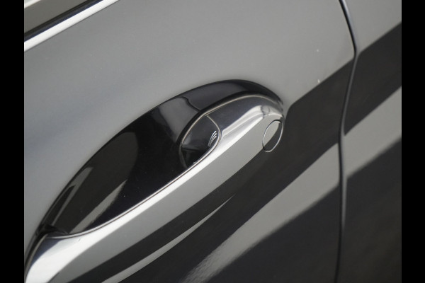 BMW iX3 M Sport 80 kWh 286pk Dealer O.H. | Trekhaak Af Fabriek | Panodak | Head Up | Adaptive Cruise | 360 Camera | Adaptief Onderstel | Harman / Kardon | Lederen Sportstoelen Memory & Verwarmd | Keyless | Blis | Apple Carplay | Sfeerverlichting | Navigatie | DAB | 20"L.M |