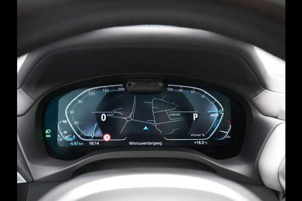 BMW iX3 M Sport 80 kWh 286pk Dealer O.H. | Trekhaak Af Fabriek | Panodak | Head Up | Adaptive Cruise | 360 Camera | Adaptief Onderstel | Harman / Kardon | Lederen Sportstoelen Memory & Verwarmd | Keyless | Blis | Apple Carplay | Sfeerverlichting | Navigatie | DAB | 20"L.M |