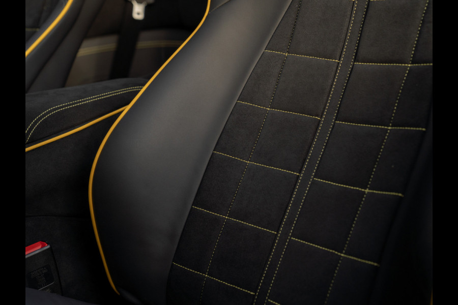 Ferrari Portofino M 3.9 V8 | VERWACHT | Blu America! | Pass. display | Veel alcantara! | Carbon interieur