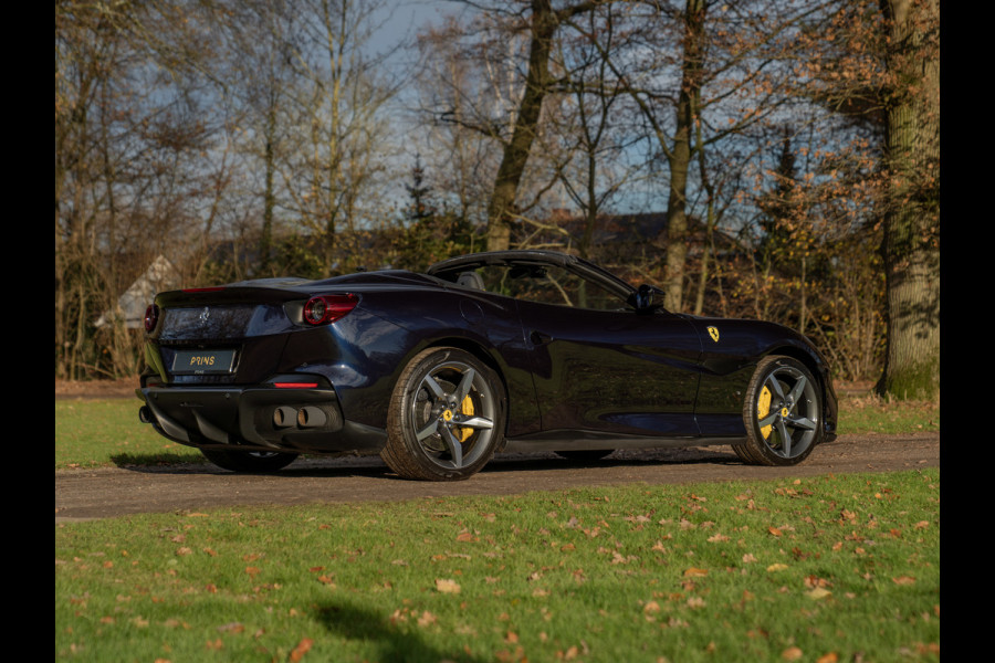 Ferrari Portofino M 3.9 V8 | VERWACHT | Blu America! | Pass. display | Veel alcantara! | Carbon interieur