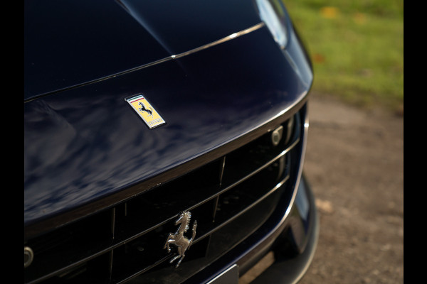 Ferrari Portofino M 3.9 V8 | VERWACHT | Blu America! | Pass. display | Veel alcantara! | Carbon interieur