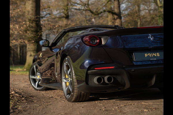 Ferrari Portofino M 3.9 V8 | VERWACHT | Blu America! | Pass. display | Veel alcantara! | Carbon interieur