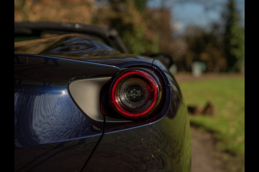 Ferrari Portofino M 3.9 V8 | VERWACHT | Blu America! | Pass. display | Veel alcantara! | Carbon interieur