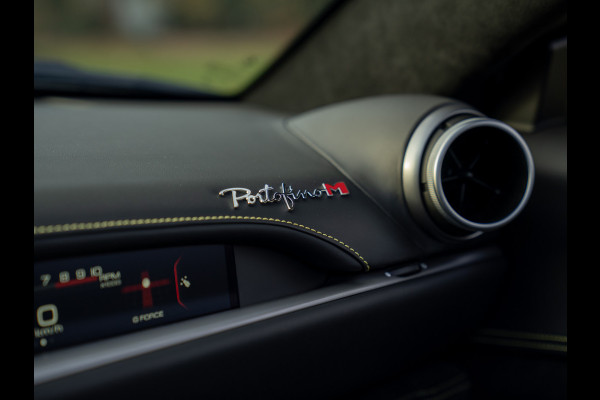 Ferrari Portofino M 3.9 V8 | VERWACHT | Blu America! | Pass. display | Veel alcantara! | Carbon interieur