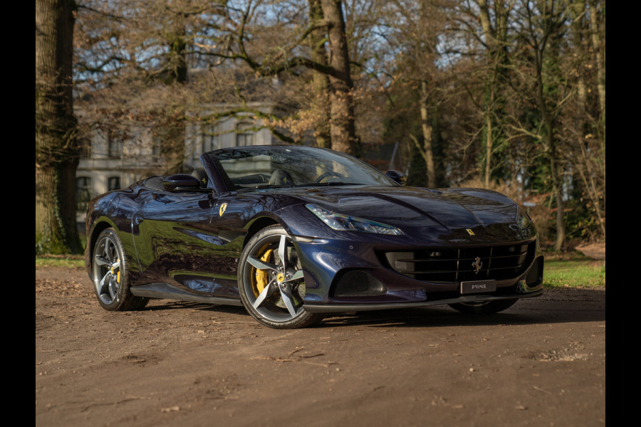 Ferrari Portofino M 3.9 V8 | VERWACHT | Blu America! | Pass. display | Veel alcantara! | Carbon interieur