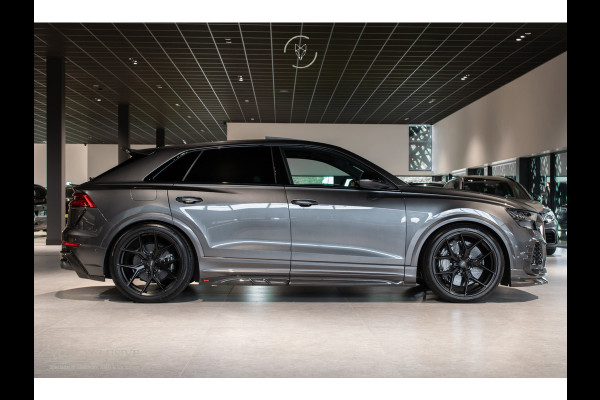 Audi Q8 4.0 TFSI RS Q8 Quattro 700PK URBAN|FULL CARBON|23" Vossen|Ceramic|RS Dynamic|B&O 3D Advanced||ACC|Uitlaatsysteem|Keyless|Softclose|Standkachel|360°