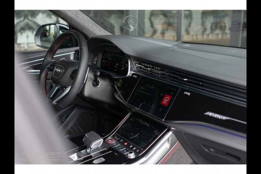Audi Q8 4.0 TFSI RS Q8 Quattro 700PK URBAN|FULL CARBON|23" Vossen|Ceramic|RS Dynamic|B&O 3D Advanced||ACC|Uitlaatsysteem|Keyless|Softclose|Standkachel|360°
