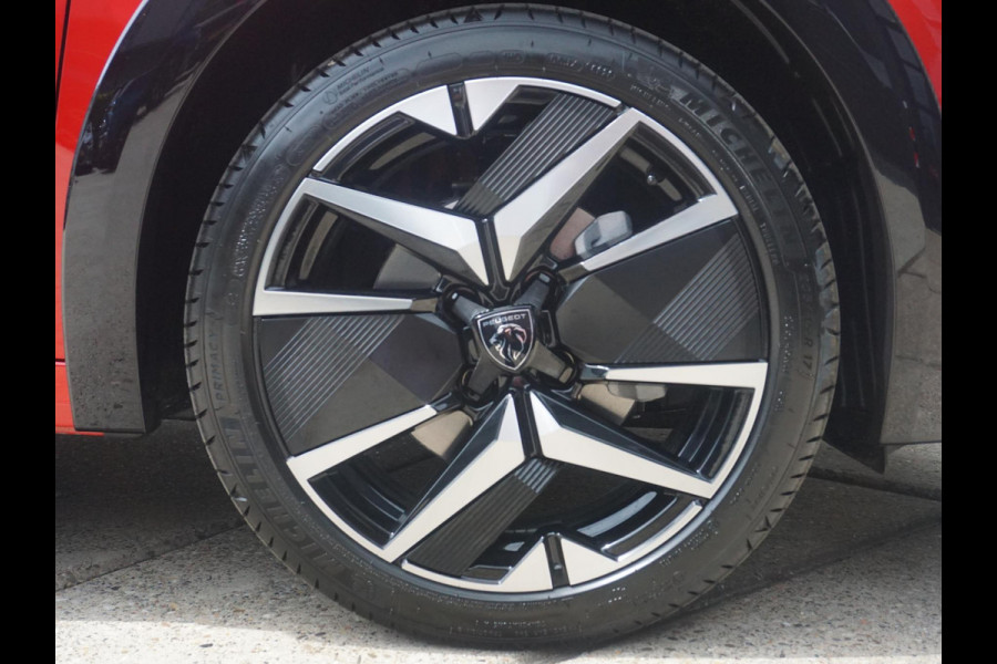 Peugeot 208 1.2 Hybrid 145 e-DCS6 GT Winterpakket