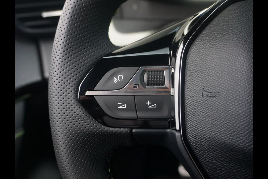 Peugeot 208 1.2 Hybrid 145 e-DCS6 GT Winterpakket