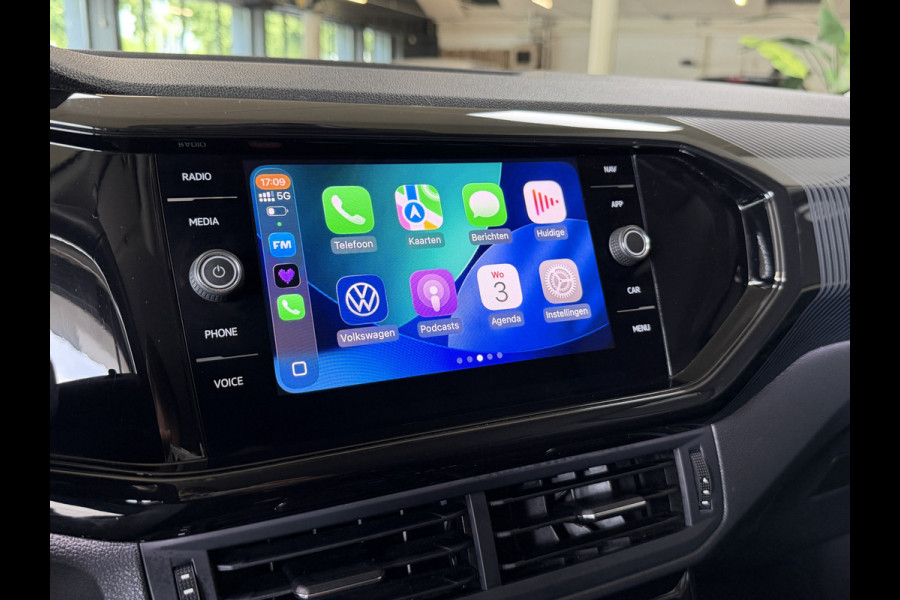Volkswagen T-Cross 1.5 TSI 150pk ACT DSG Style| Navi | 18" | Camera | Keyless | Carplay | Stoelverwarming | Led | ACC | 100% Dealer Onderhouden!