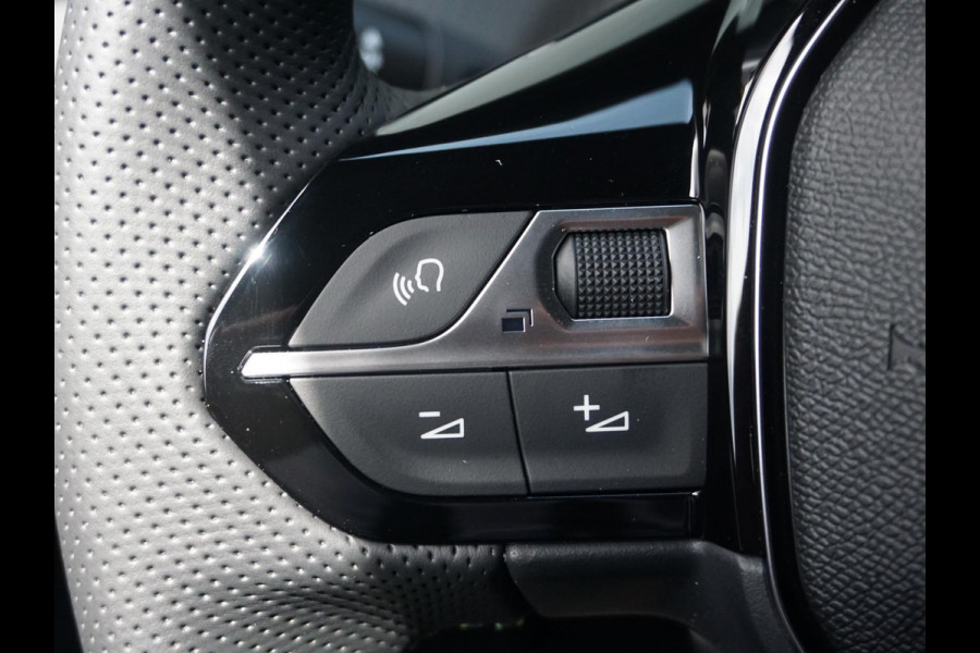 Peugeot e-2008 EV GT Avantage 54 kWh