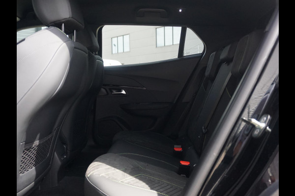 Peugeot e-2008 EV GT Avantage 54 kWh