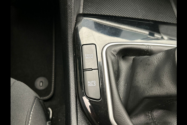 Kia Sportage 1.6 T-GDi MHEV DynamicLine | Carplay | Lane Assist | Camera | Navigatie | Climate/Control |
