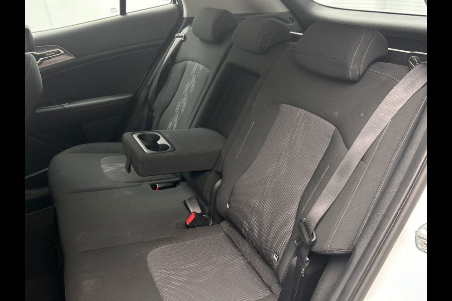 Kia Sportage 1.6 T-GDi MHEV DynamicLine | Carplay | Lane Assist | Camera | Navigatie | Climate/Control |