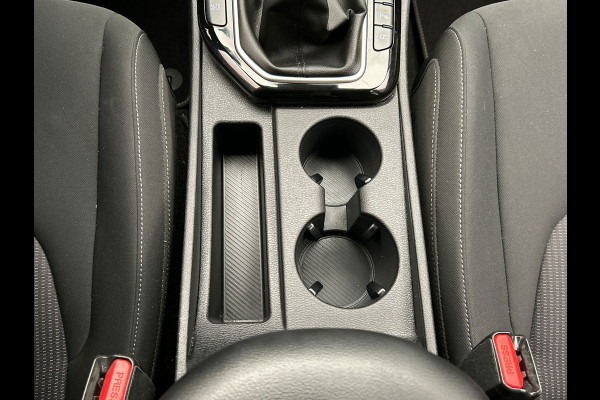 Kia Sportage 1.6 T-GDi MHEV DynamicLine | Carplay | Lane Assist | Camera | Navigatie | Climate/Control |