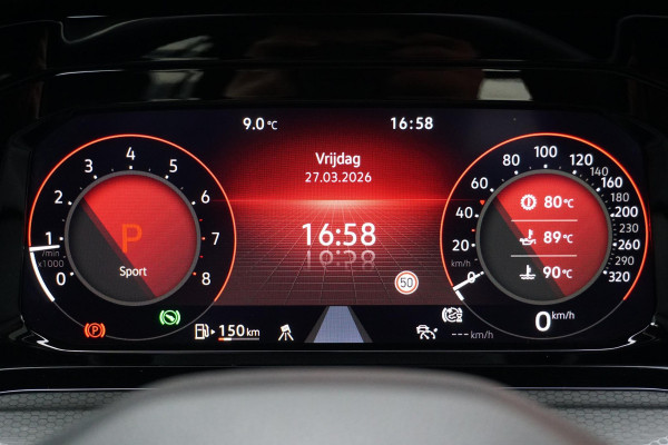 Volkswagen Golf 2.0 TSI GTI Clubsport 300PK + PANORAMADAK / IQ LIGHT / STUURVERWARMING / 19"