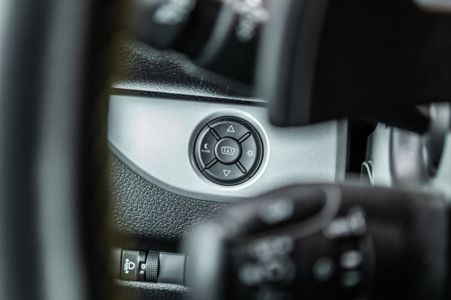 Opel Vivaro 2.0 CDTI L3H1 DC Irmscher Sport | Bi-Xenon | Head-Up | Camera | Navigatie | Lederen bekleding | Stoelverwarming | F1 Flippers | Dodehoek detector | ACC | Nieuwe APK | Orig. NL Auto
