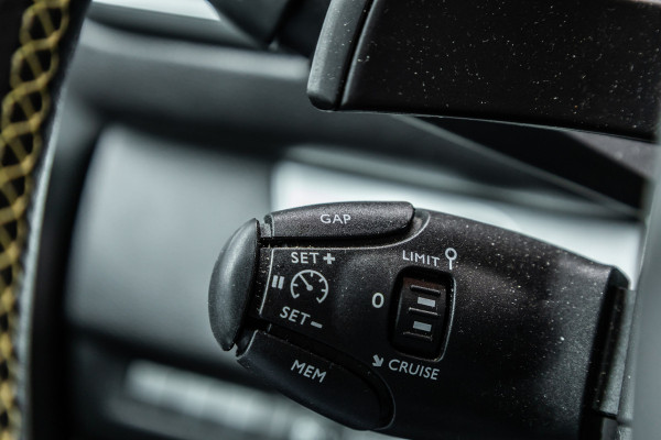 Opel Vivaro 2.0 CDTI L3H1 DC Irmscher Sport | Bi-Xenon | Head-Up | Camera | Navigatie | Lederen bekleding | Stoelverwarming | F1 Flippers | Dodehoek detector | ACC | Nieuwe APK | Orig. NL Auto